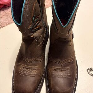 Justin’s Brown Western Cowboy Boots with Teal Accents